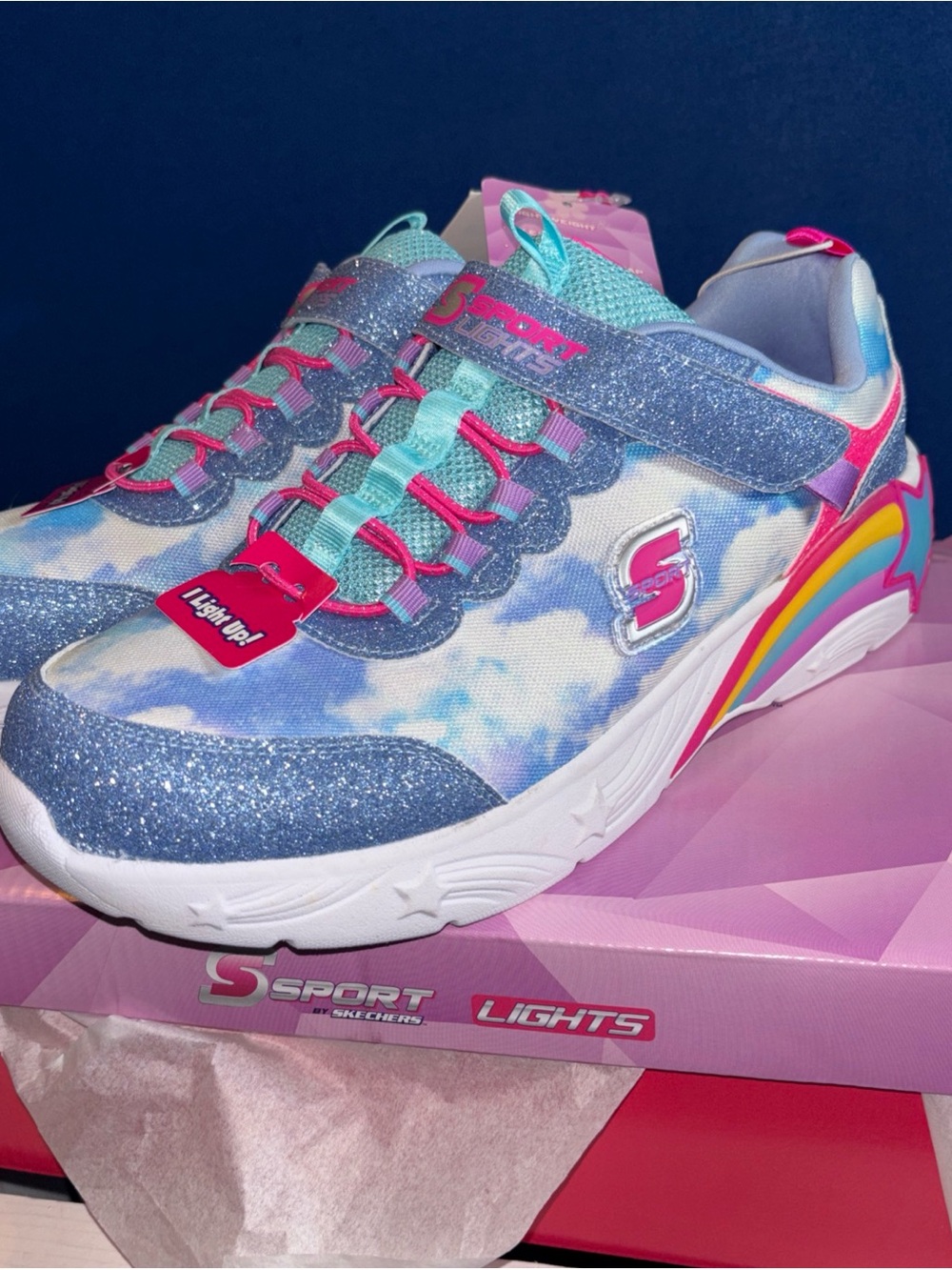 Skechers-Girls Blue Clouds & Glitter Light Weight Light Up sneakers sz5 Ssport